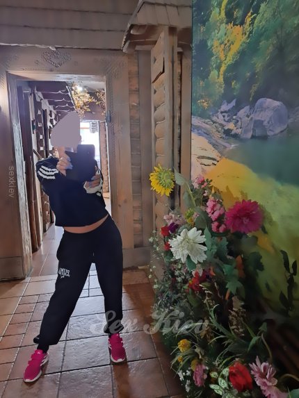 Проститутка Киева Деміівка_Зараз