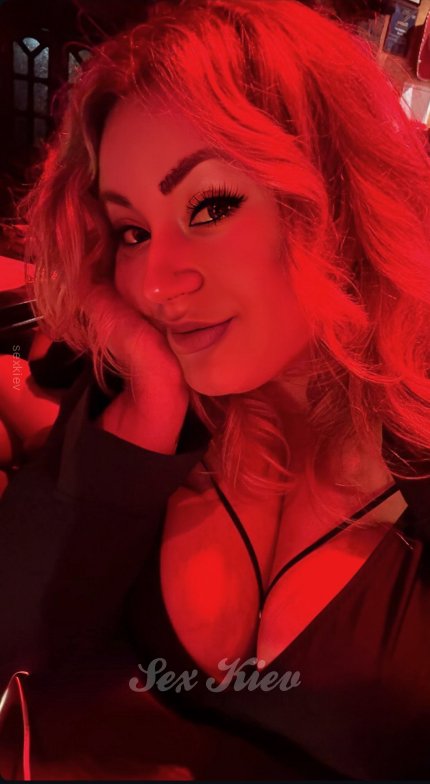 Проститутка Киева Обожаю ебаться!